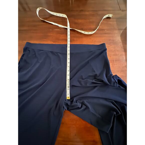 Susan Graver Pants Sz 1XP Liquid Knit Navy Wide Leg Cropped - High Waist Pull-on - Picture 8 of 10